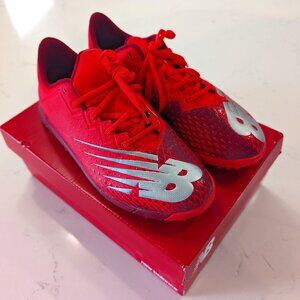 New Balance | Unisex | Child | Furon Dispatch Turf V6 Soccer Shoe | Never Worn